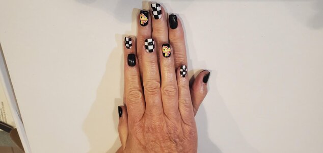 gn nails 1.jpg