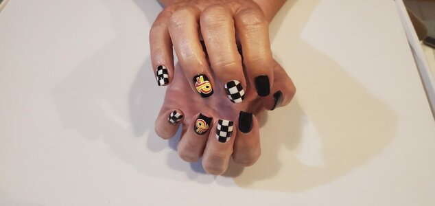 gn nails 2.jpg