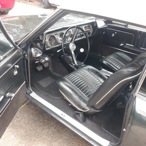 1966 442 int.jpg