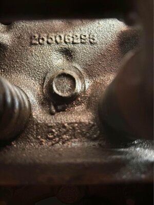 25506298 cylinder head casting date code - 1321.jpg